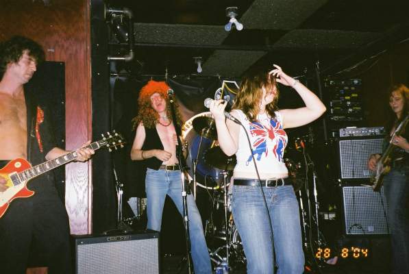 Darlene singing the oceon 1.JPG